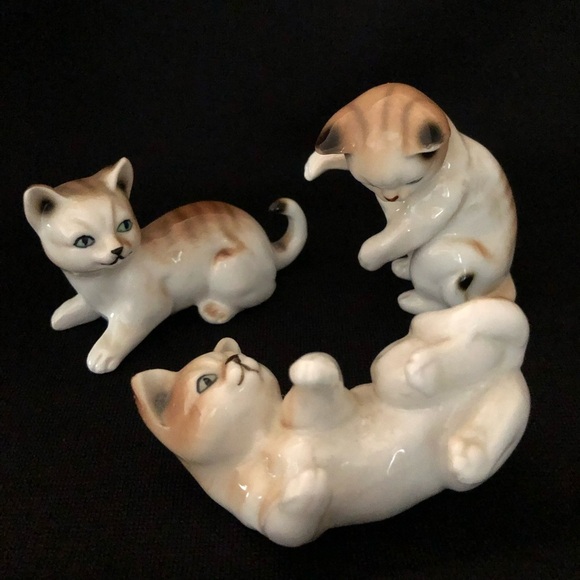Set of Three Vintage Cats Kittens Kitties Tabby Ceramic Figurines - Picture 14 of 14